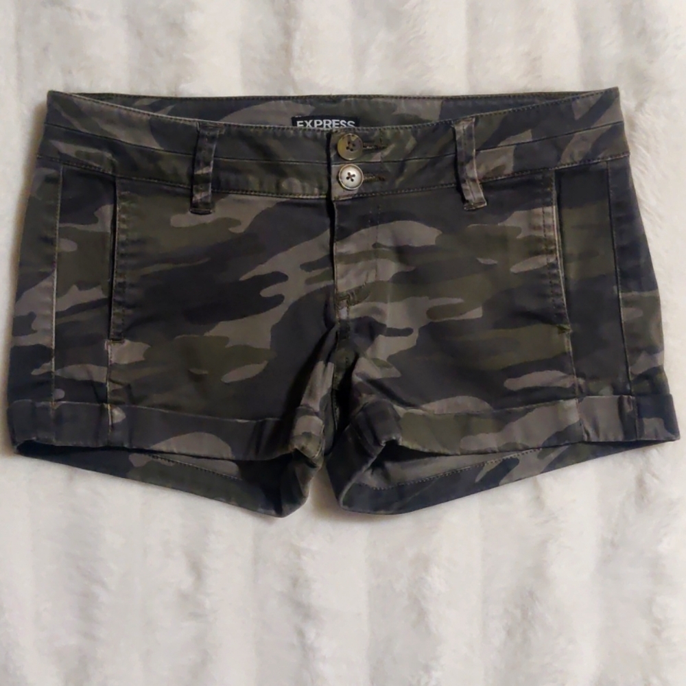 Express Camouflage Shorts